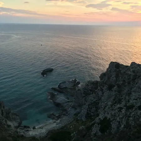 Caterina Capo Vaticano